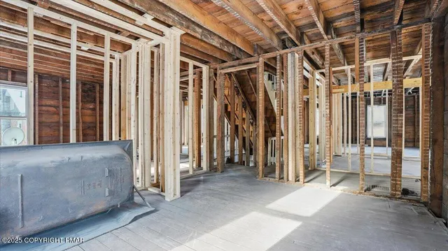 $200,000 | 2374 Paradise Trail, East Stroudsburg, PA 18301