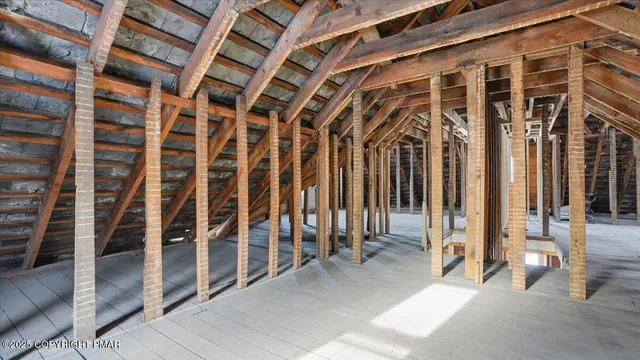 $200,000 | 2374 Paradise Trail, East Stroudsburg, PA 18301