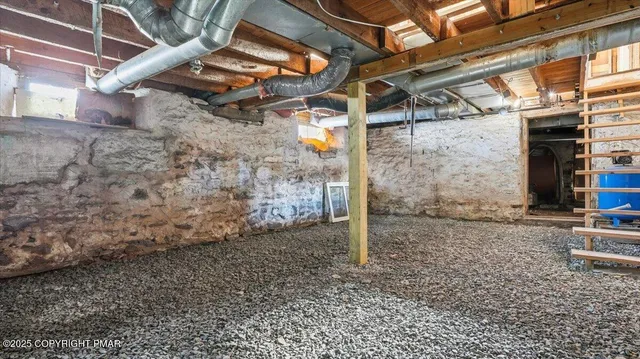 $200,000 | 2374 Paradise Trail, East Stroudsburg, PA 18301