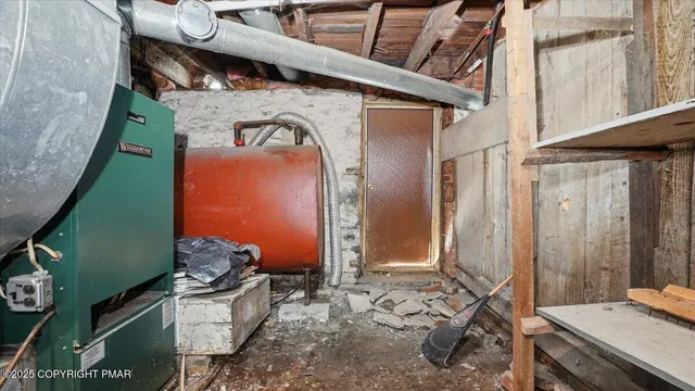 $200,000 | 2374 Paradise Trail, East Stroudsburg, PA 18301