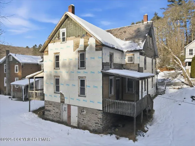 $200,000 | 2374 Paradise Trail, East Stroudsburg, PA 18301