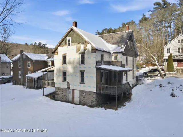 $200,000 | 2374 Paradise Trail, East Stroudsburg, PA 18301