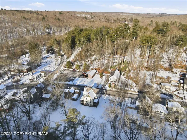 $200,000 | 2374 Paradise Trail, East Stroudsburg, PA 18301