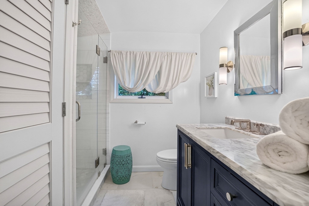 30 R Morses Pond Road Wellesley, MA 01760 - Photo 16 of 23