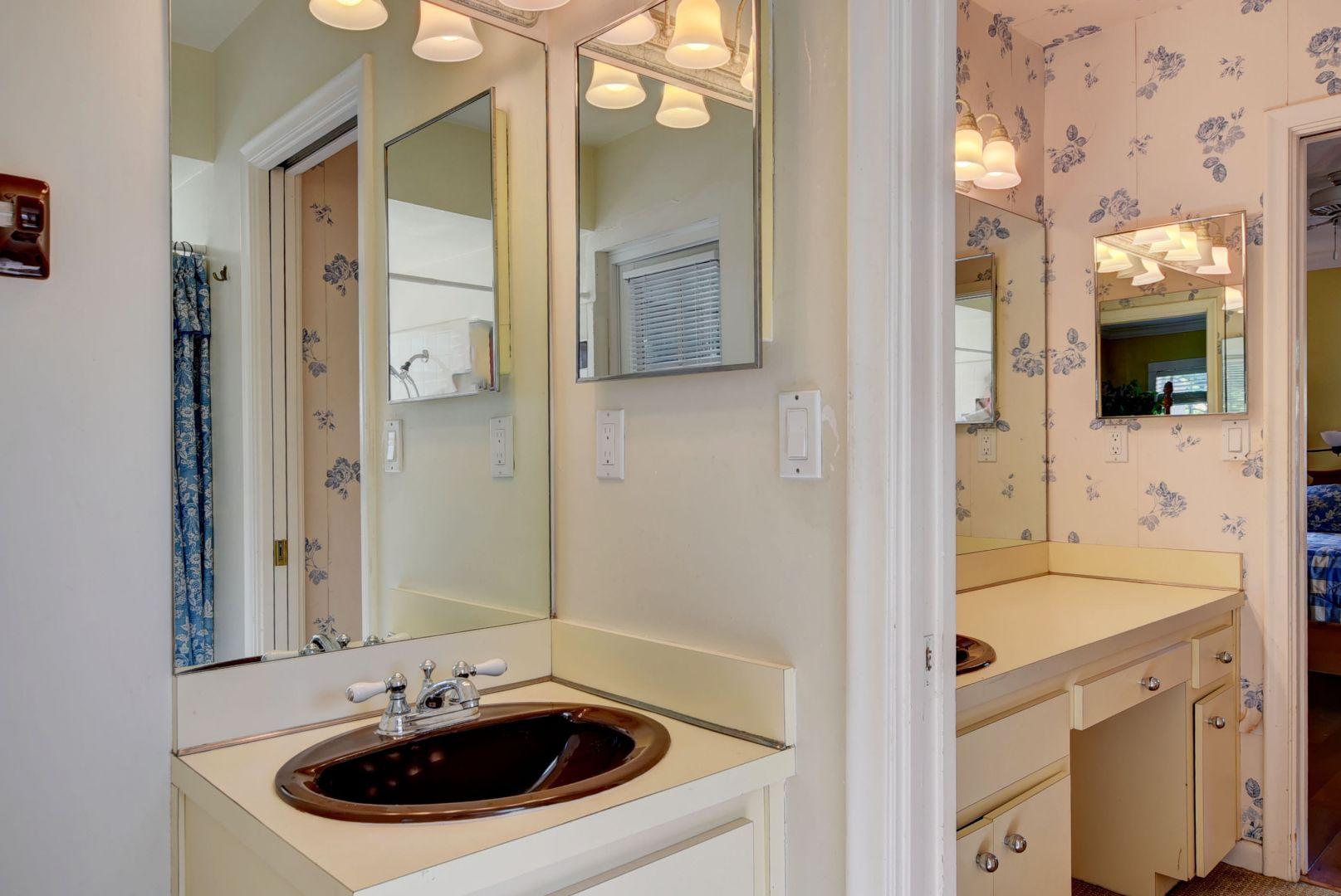 2068 Southwest 8th Avenue Boca Raton, FL 33486 - Photo 19 of 35 MASTER BATH