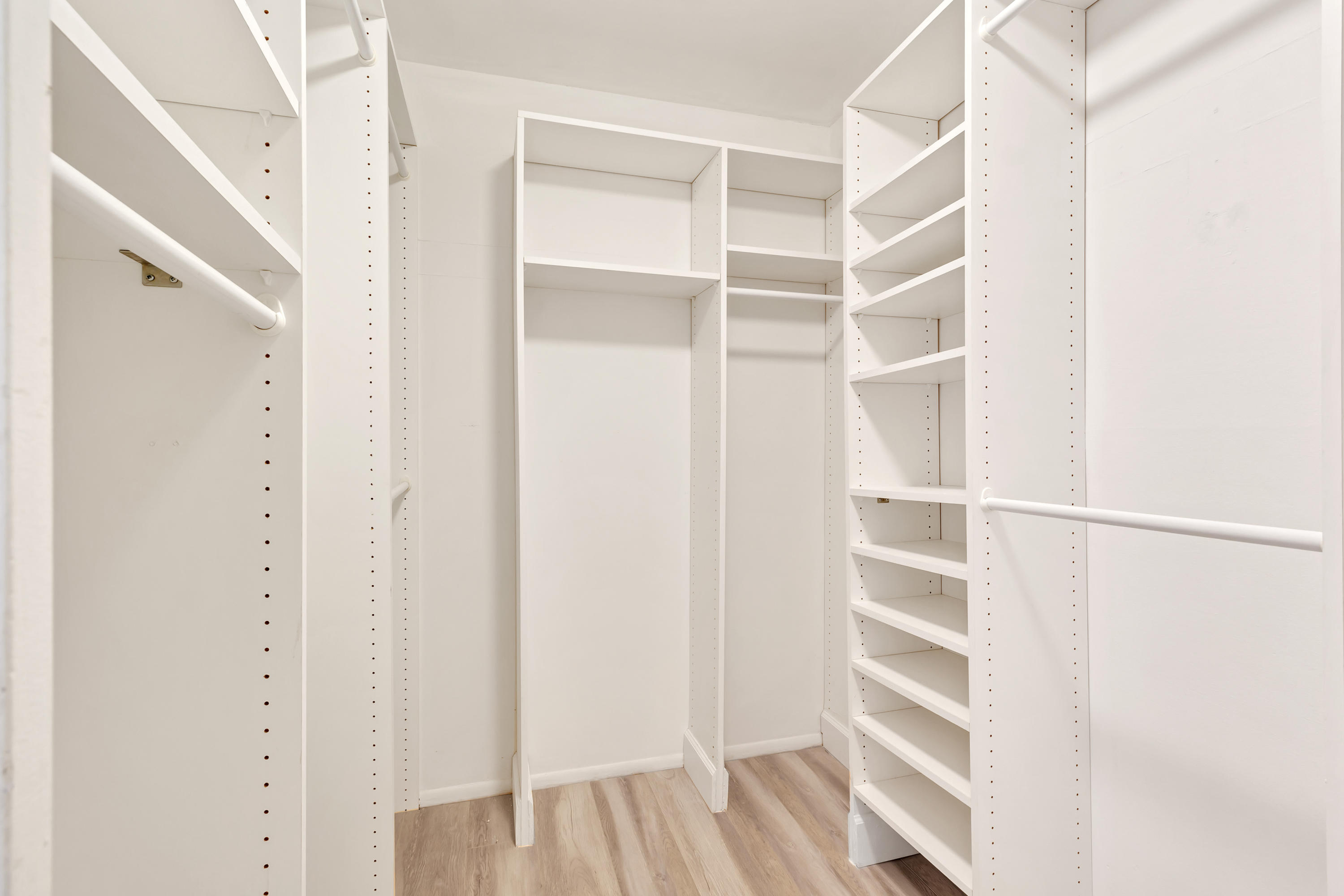 3000 South Ocean Boulevard, Unit 5020 Boca Raton, FL 33432 - Photo 11 of 18 Master Closet