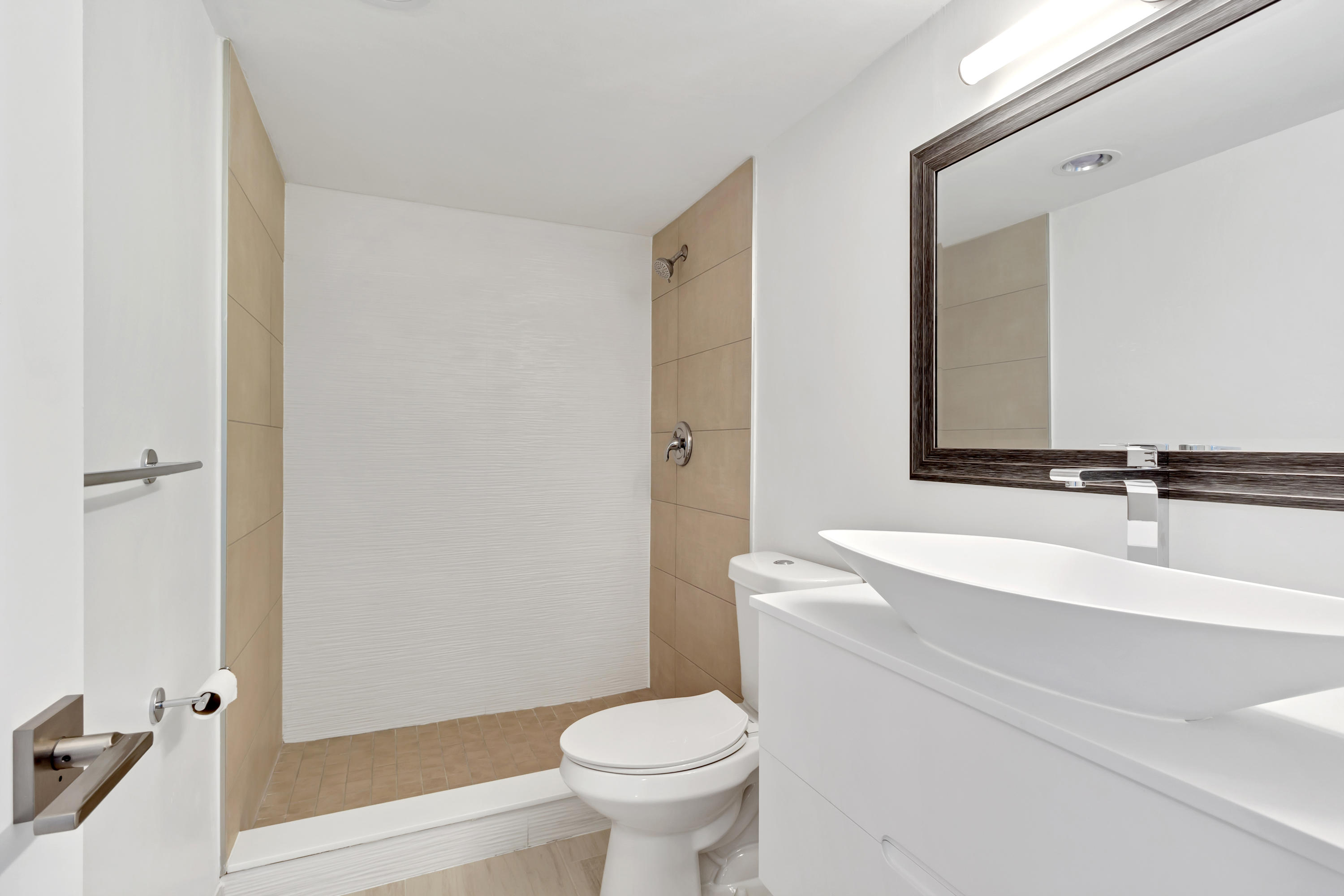 3000 South Ocean Boulevard, Unit 5020 Boca Raton, FL 33432 - Photo 14 of 18 Bath #2