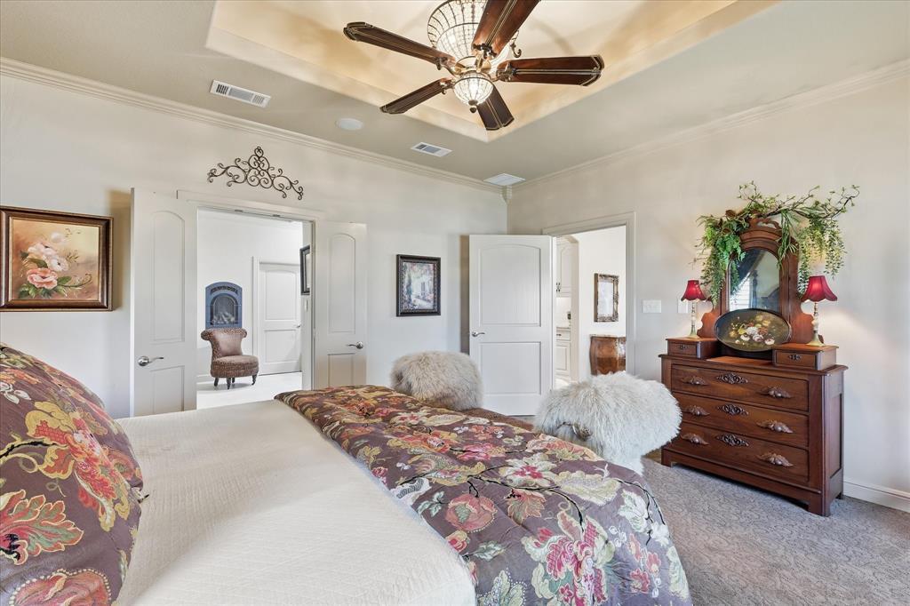 9229 Hub Clark Road Pilot Point, TX 76258 - Photo 16 of 35 Gallery Image 16