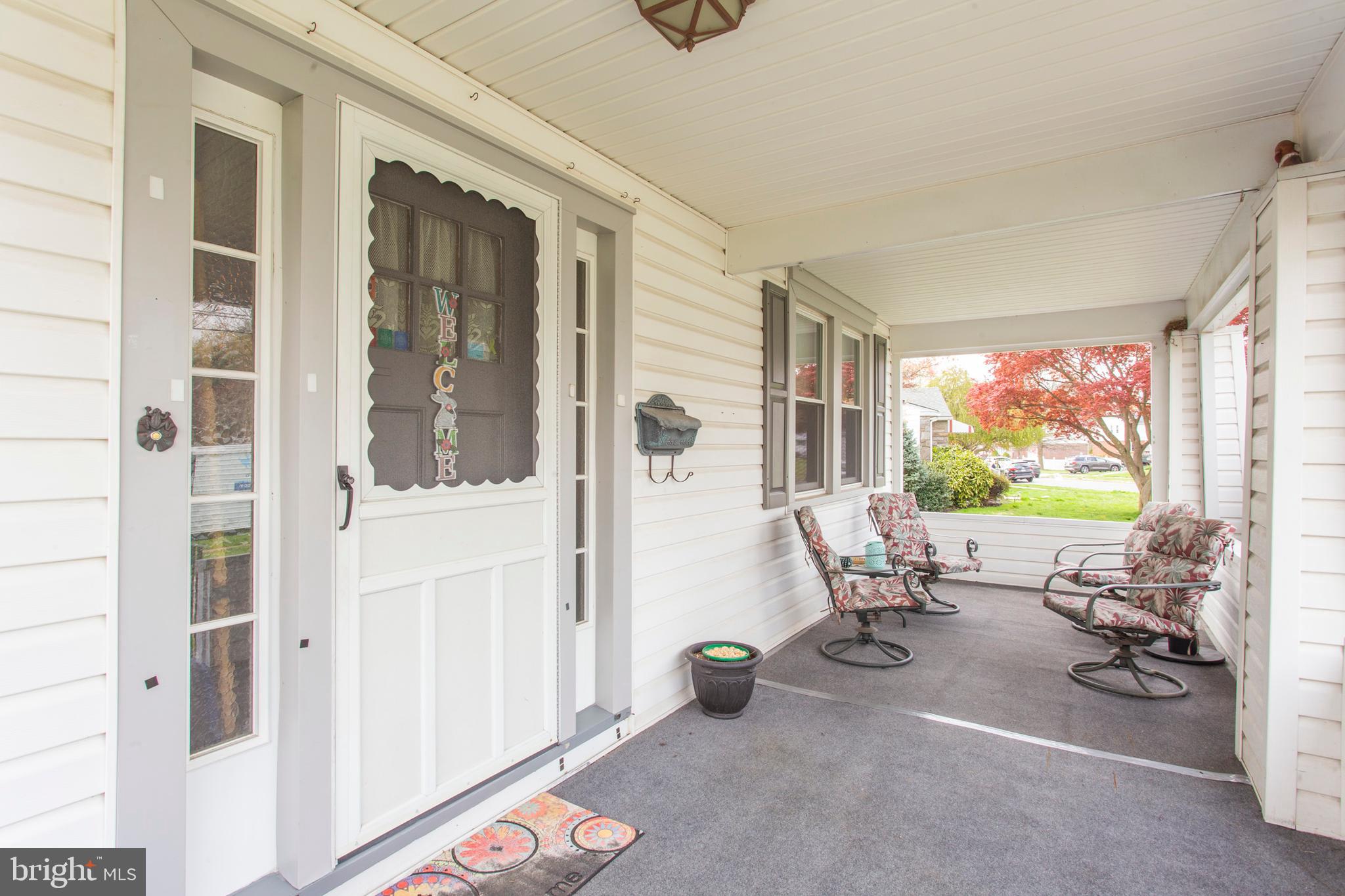 324 Nicholson Road Ridley Park, PA 19078 - Photo 3 of 34 Front porch
