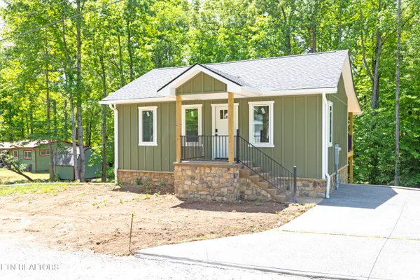 $399,000 | 144 Caron Drive, Spring City, TN 37381