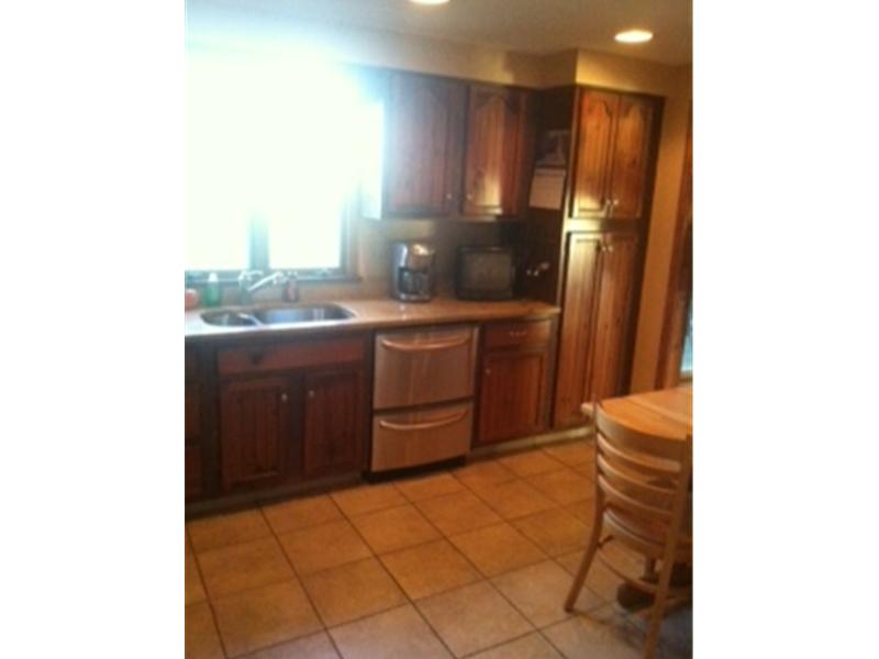160 Honeysuckle Road Warwick, RI 02888 - Photo 8 of 13 Kitchen.