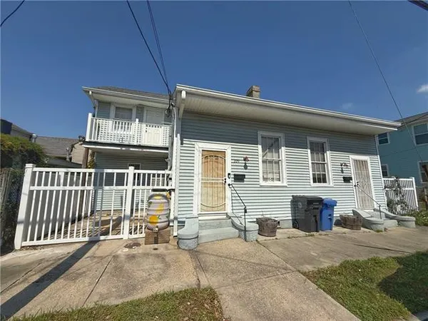 $1,400 | 209 North Johnson Street, New Orleans, LA 70112