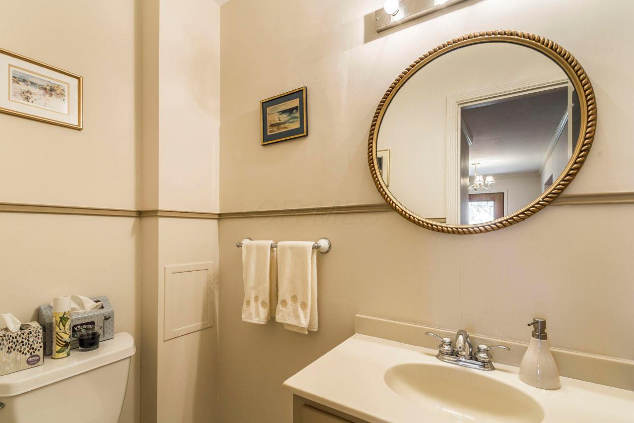 2840 Mountview Road Columbus, OH 43221 - Photo 16 of 38 Gallery Image 16