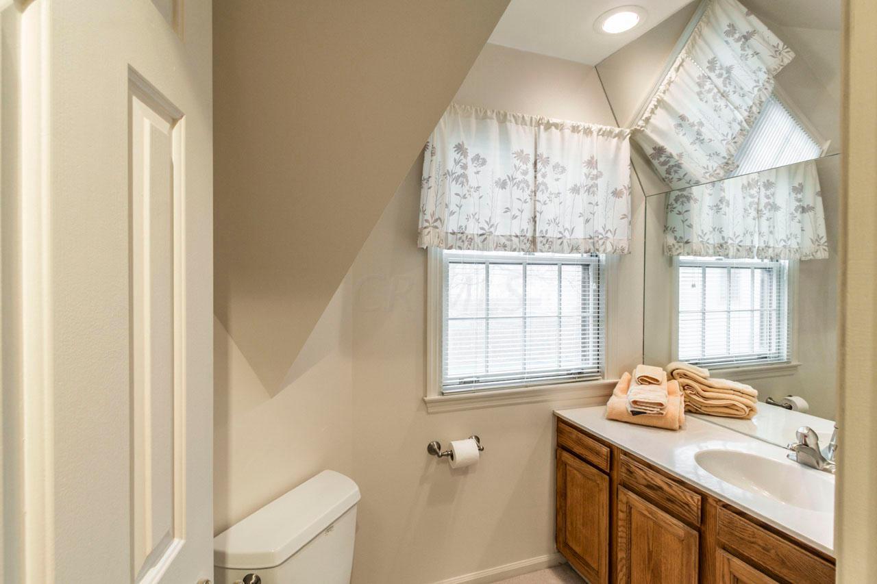 2840 Mountview Road Columbus, OH 43221 - Photo 21 of 38 Gallery Image 21