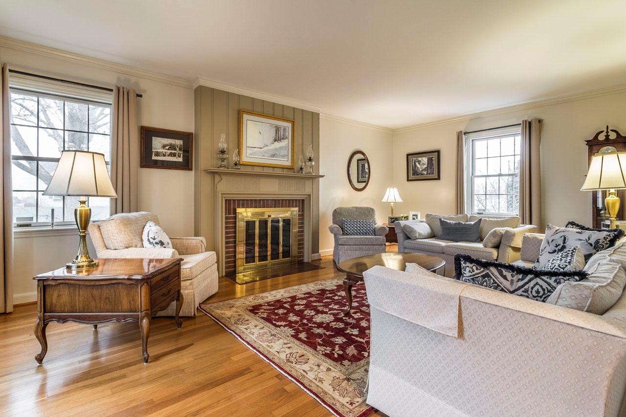 2840 Mountview Road Columbus, OH 43221 - Photo 5 of 38 Gallery Image 5