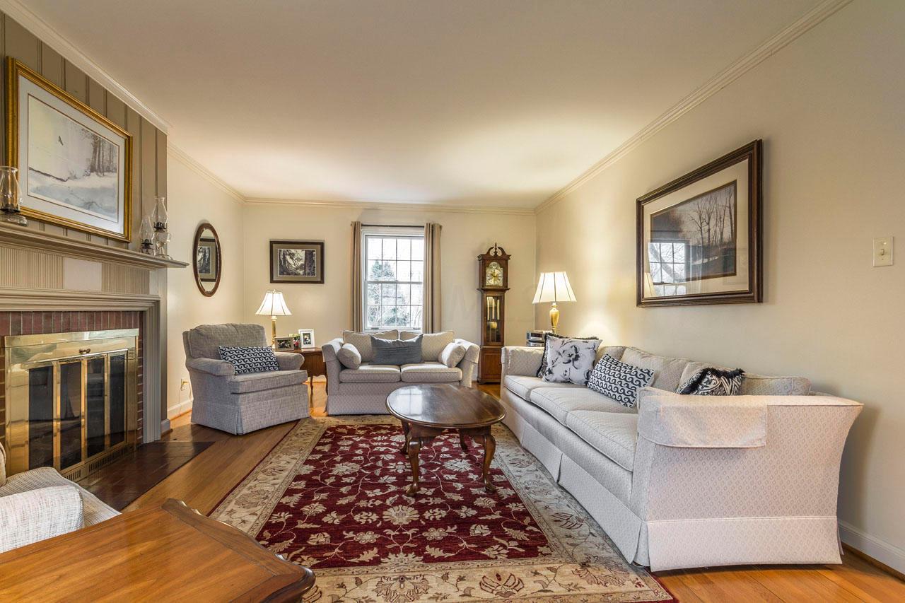 2840 Mountview Road Columbus, OH 43221 - Photo 6 of 38 Gallery Image 6
