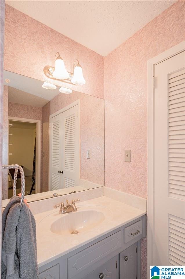 681 Valley View Road Pelham, AL 35124 - Photo 23 of 39