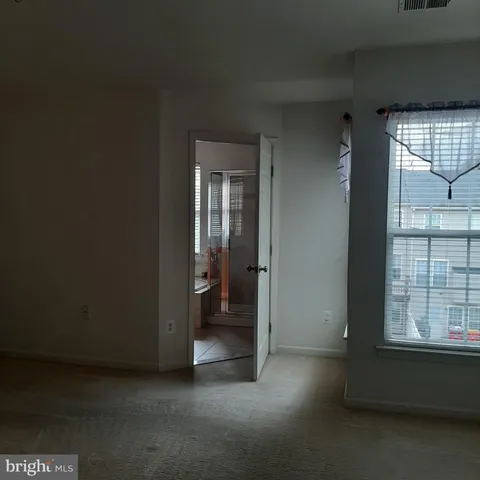 $2,025 | 1247 Mare Street, Ranson, WV 25438