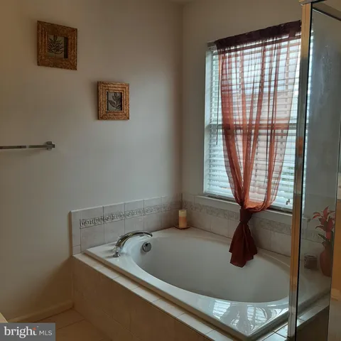 $2,025 | 1247 Mare Street, Ranson, WV 25438