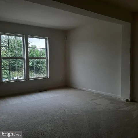 $2,025 | 1247 Mare Street, Ranson, WV 25438