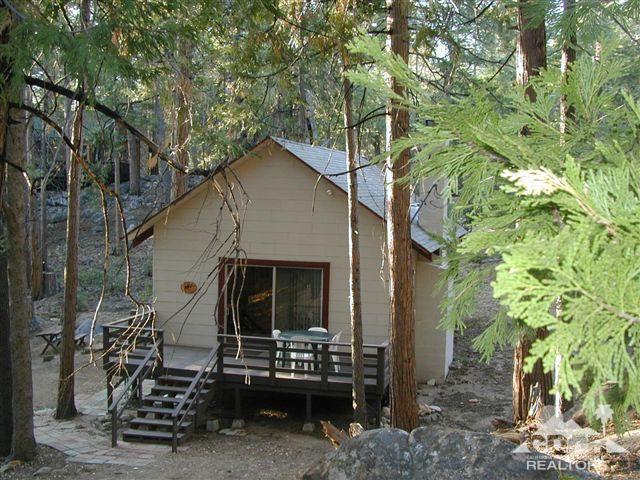 55290 Circle Way Idyllwild, CA 92549 - Photo 2 of 11 a view of a house with a yard