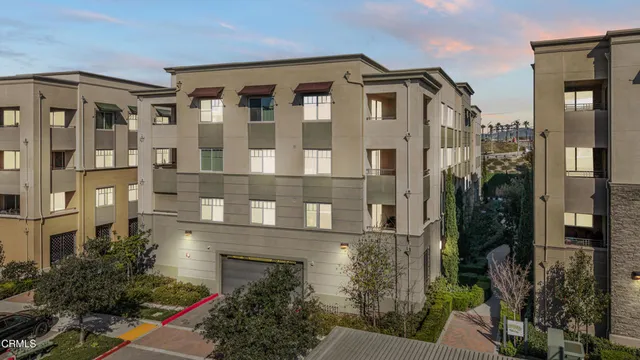 $689,000 | 2820 Wagon Wheel Road, Unit 302, Oxnard, CA 93036