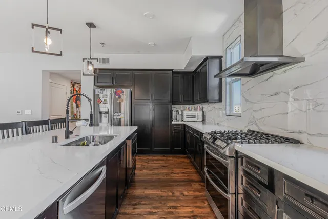 $689,000 | 2820 Wagon Wheel Road, Unit 302, Oxnard, CA 93036