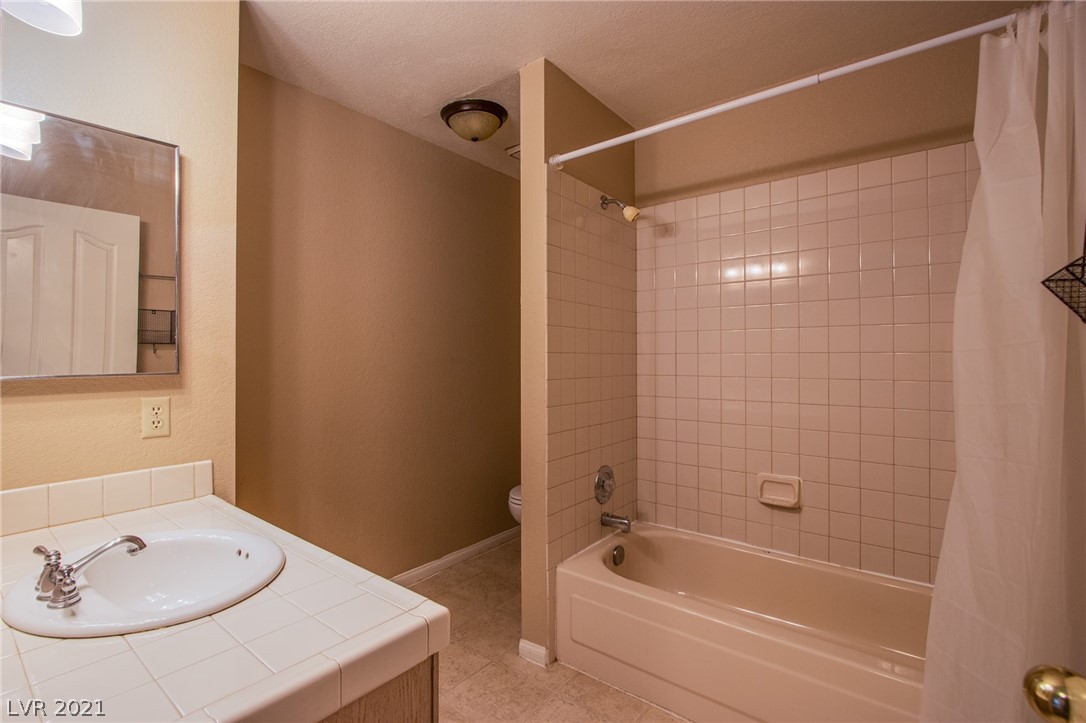 39 Bayridge Road Henderson, NV 89074 - Photo 28 of 43 Gallery Image 28