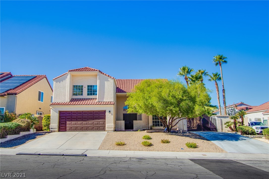 39 Bayridge Road Henderson, NV 89074 - Photo 4 of 43 Gallery Image 4