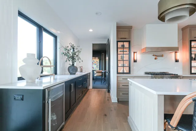 $2,149,900 | 15-w601 South Grant Street, Burr Ridge, IL 60527