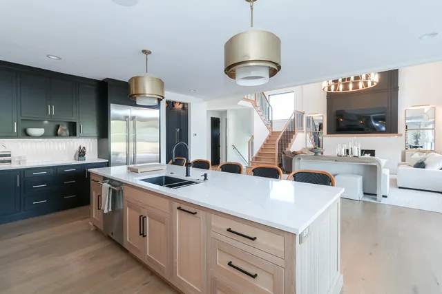 $2,149,900 | 15-w601 South Grant Street, Burr Ridge, IL 60527