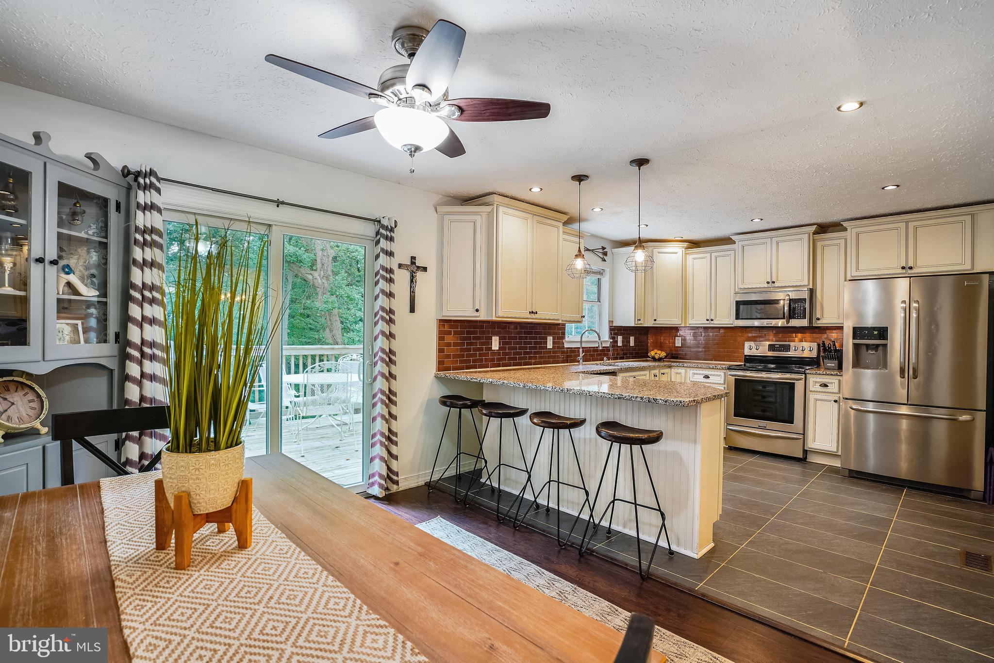 435 Broadwater Road Arnold, MD 21012 - Photo 1 of 34 Gallery Image 1