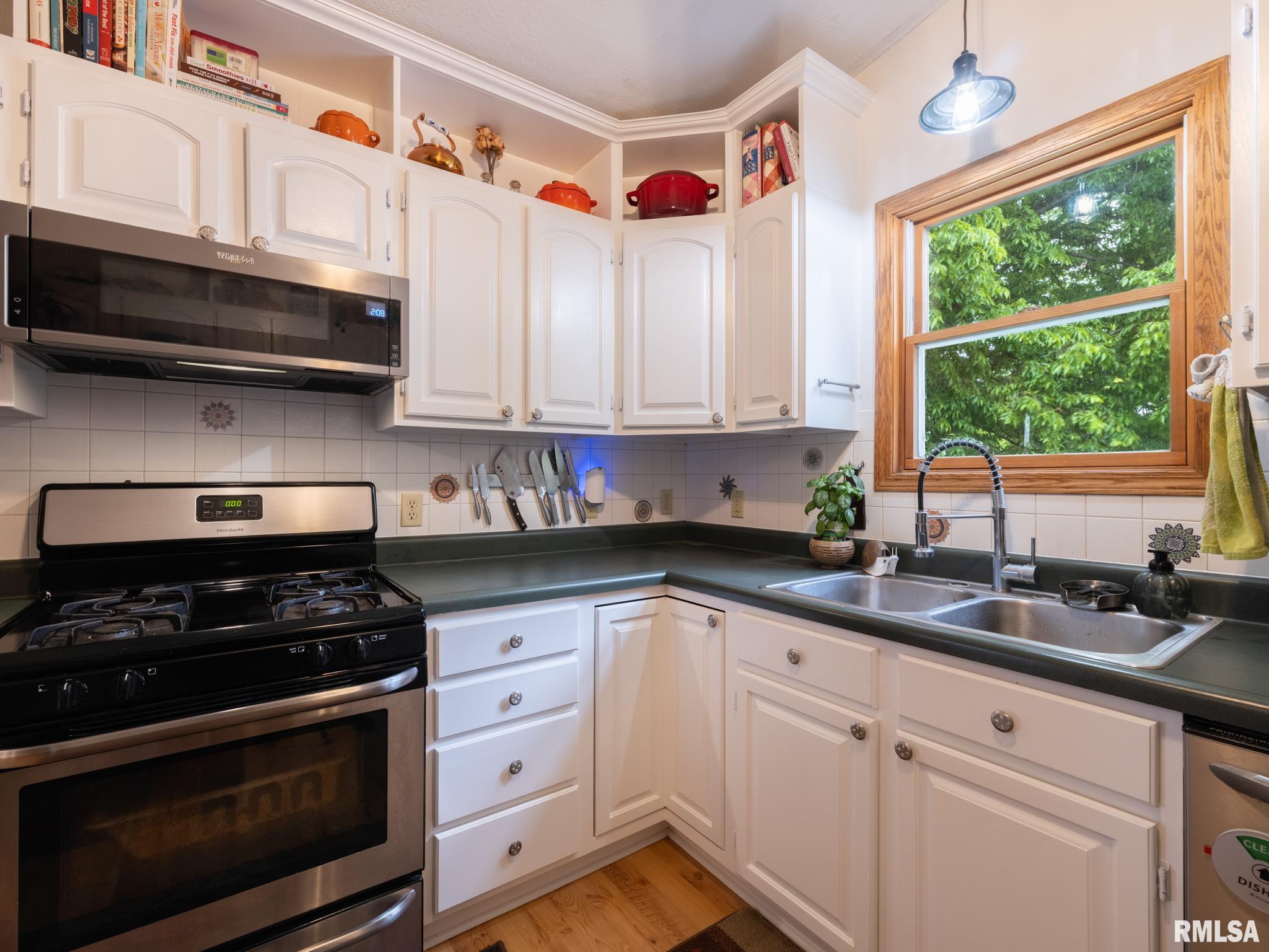 406 West Fast Avenue Mackinaw, IL 61755 - Photo 11 of 51
