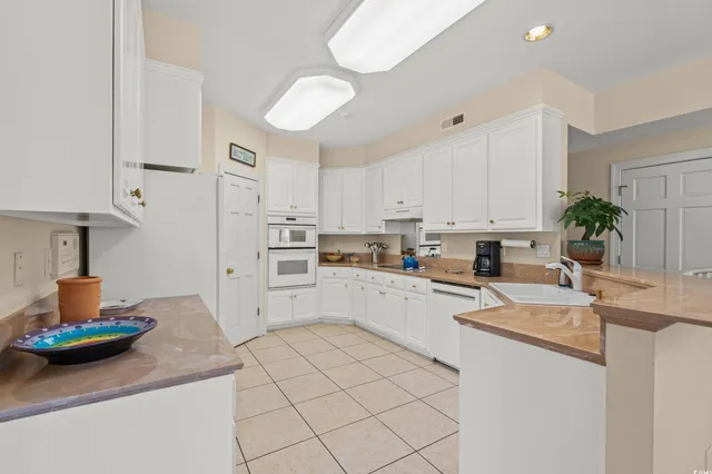 $640,000 | 8223 Forest Lake Drive, Conway, SC 29526