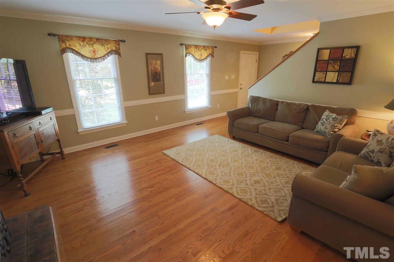2016 Hunterfield Lane Raleigh, NC 27609 - Photo 4 of 19