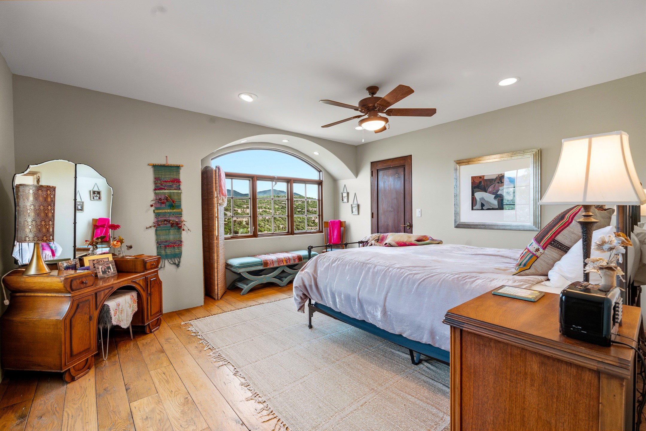 148 Barranca Road Santa Fe, NM 87501 - Photo 56 of 86 Second bedroom