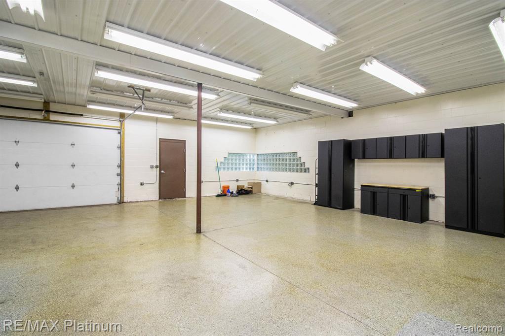4352 Fenton Road Hartland, MI 48353 - Photo 32 of 45 Gallery Image 32