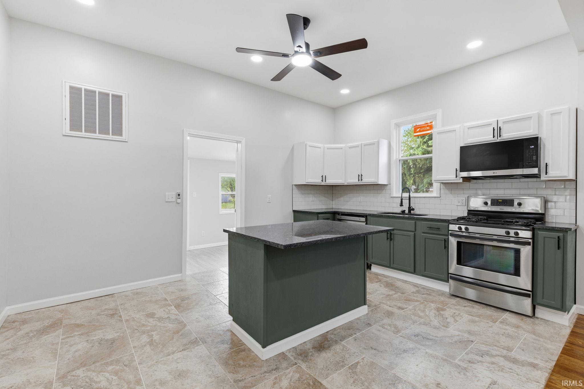 429 Poplar Street Tipton, IN 46072 - Photo 8 of 22
