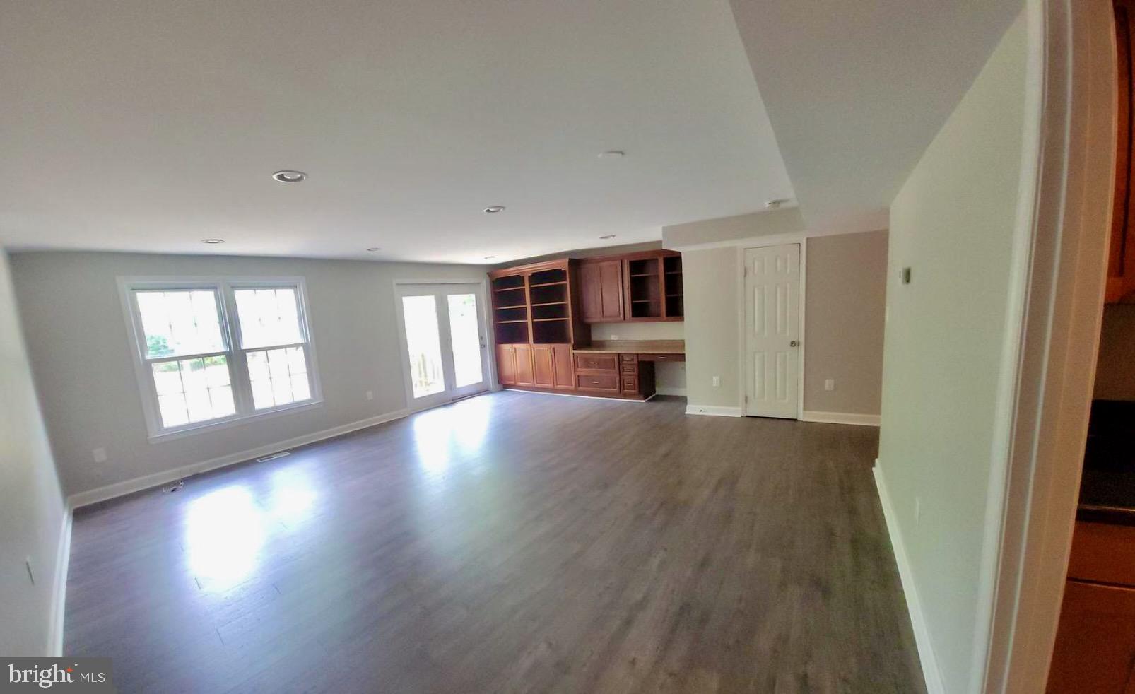 8029 Sleepy View Lane Springfield, VA 22153 - Photo 3 of 14
