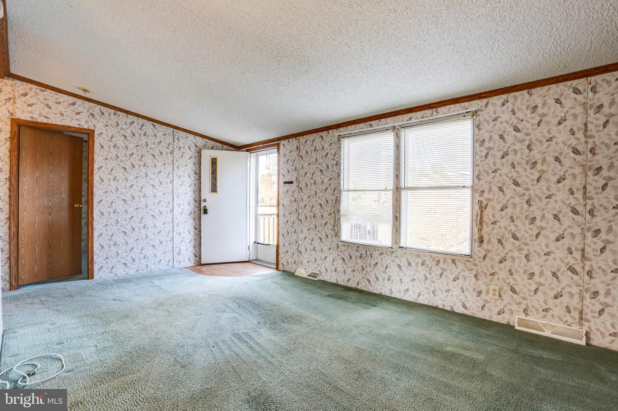 469 Spring Grove Road East Earl, PA 17519 - Photo 4 of 19 Living Room