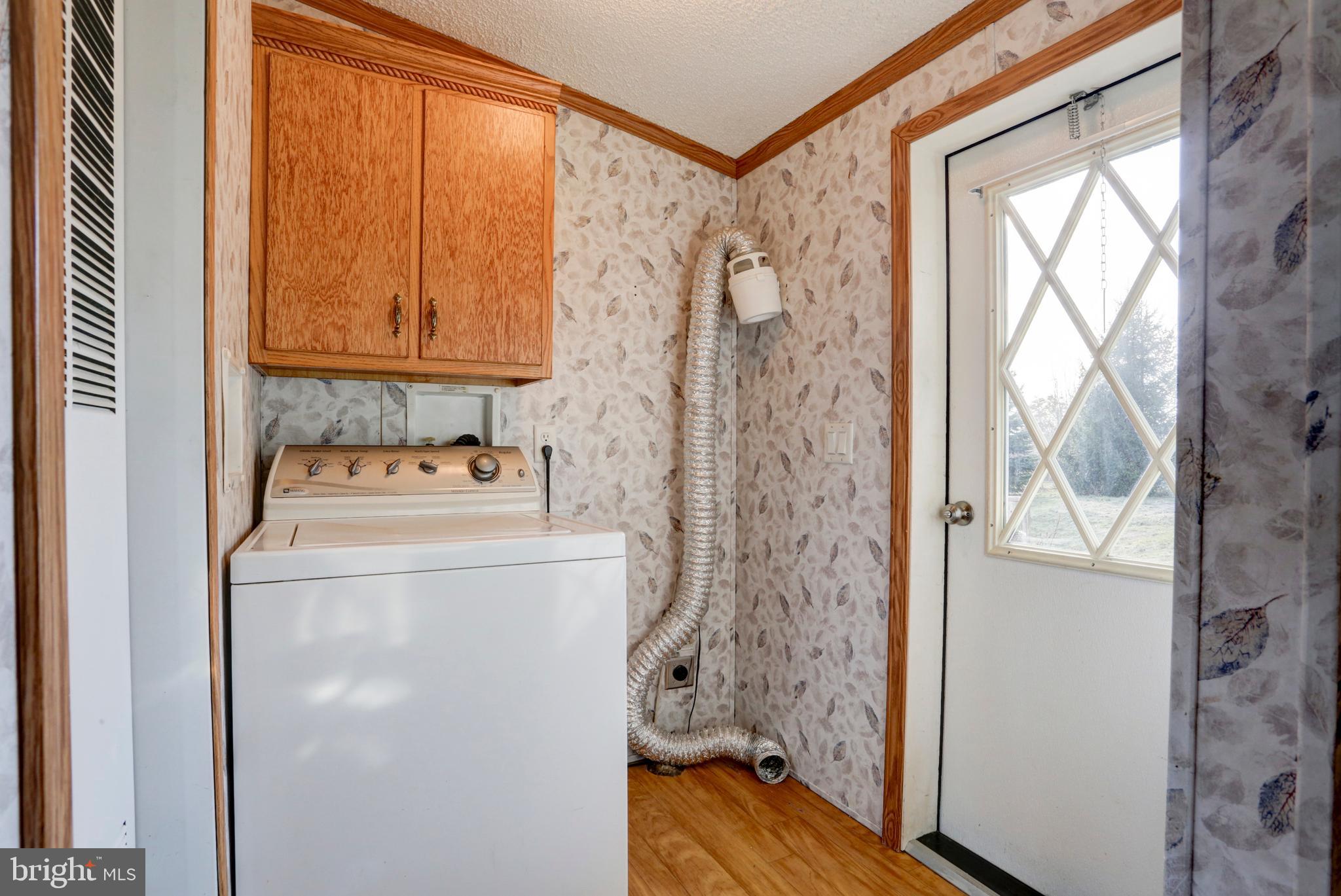 469 Spring Grove Road East Earl, PA 17519 - Photo 7 of 19 Laundry