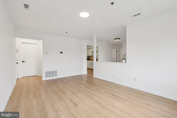 $360,000 | 1304 Sayre Drive, Princeton, NJ 08540