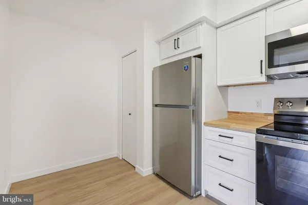 $360,000 | 1304 Sayre Drive, Princeton, NJ 08540