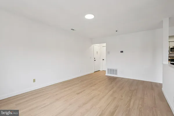 $360,000 | 1304 Sayre Drive, Princeton, NJ 08540