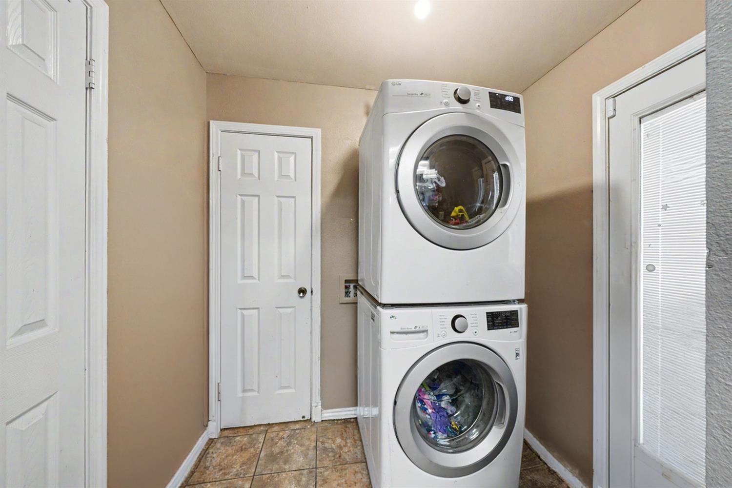 17112 Monreal Road Madera, CA 93636 - Photo 11 of 45 Gallery Image 11