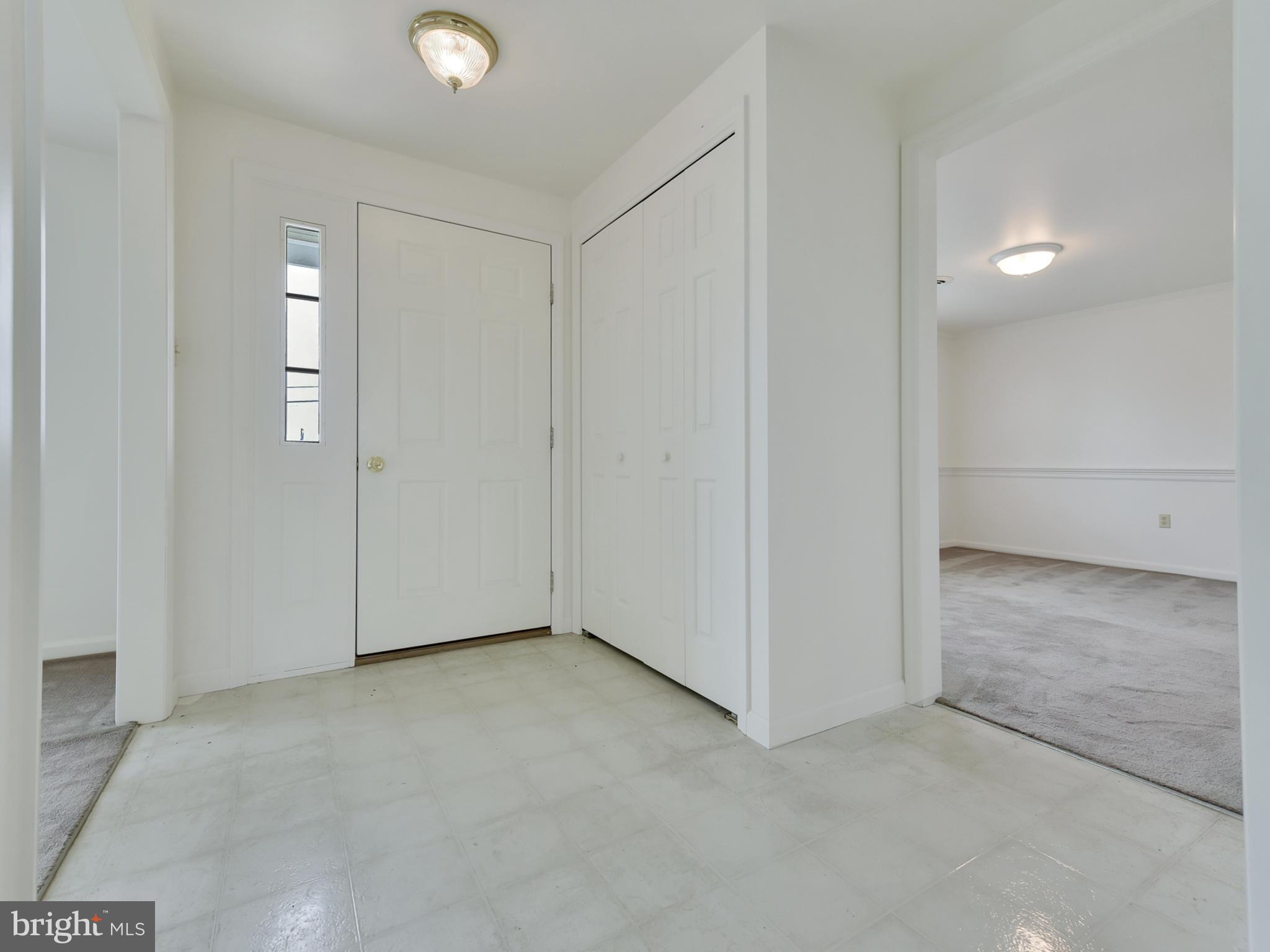 1897 Gapland Road Jefferson, MD 21755 - Photo 4 of 35 FOYER