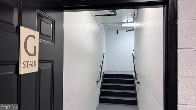 $429,900 | 44465 Chamberlain Terrace, Unit 103, Ashburn, VA 20147