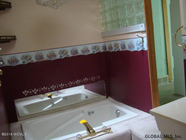36 Pinello Road Queensbury, NY 12804 - Photo 9 of 27 Photo 9