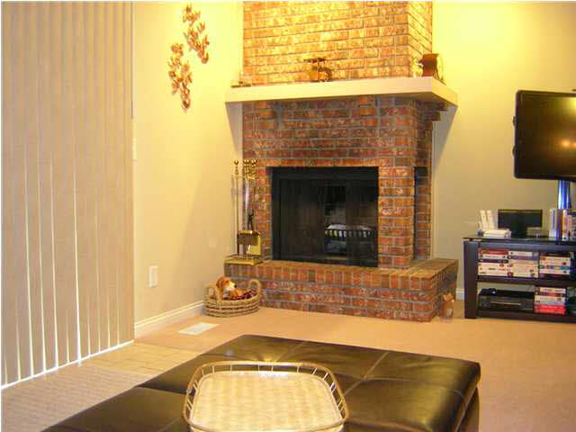 745 Greenfield Road Evansville, IN 47715 - Photo 6 of 12 Gallery Image 6