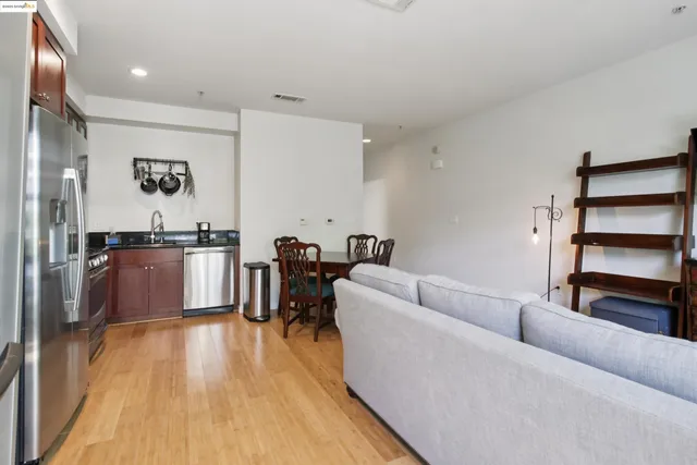 $399,000 | 6466 Hollis Street, Unit 242, Emeryville, CA 94608